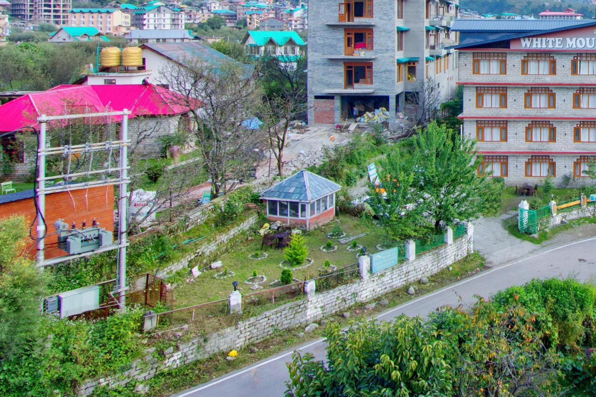White Mountain Hotel Manāli Exterior foto